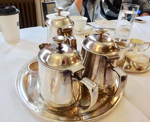 經典的奶油茶套餐是英國茶入門款。Photo by Jane Chen