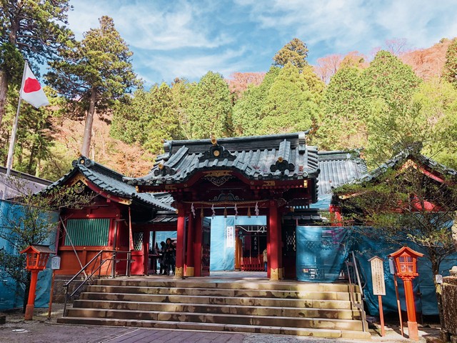 爬上來以後發現箱根神社在整修，有點可惜…