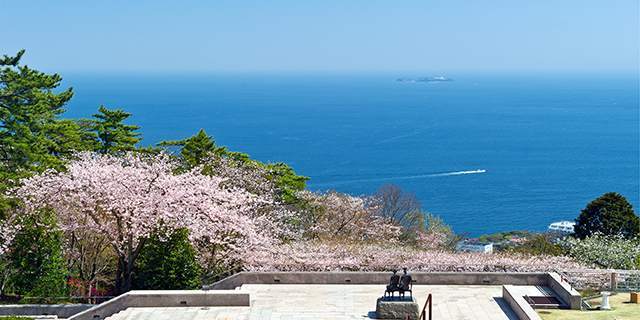 面朝山海的MOA美術館釋放人心的美的感知。圖片取自MOA官網http://www.moaart.or.jp