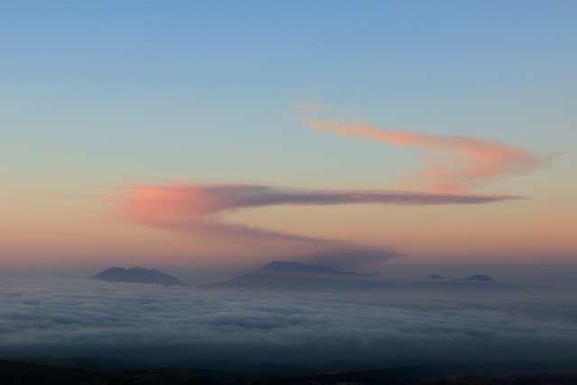 大觀峰 雲海，宛如雲上國度。※圖片擷取自網路。