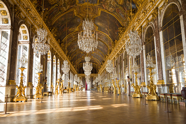 奢華富麗的凡爾賽宮。
