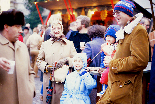 民眾在羅騰堡聖誕市集感受這傳統重要的節日