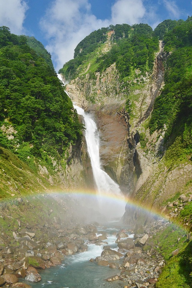 稱名瀑布 擁有日本瀑布最高落差。（圖／Saigen Jiro）