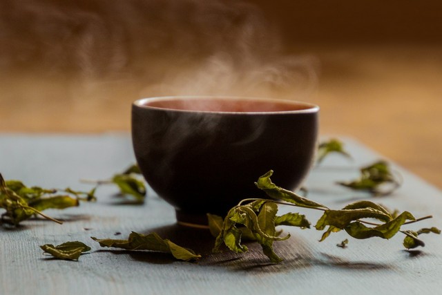 日本 茶道 自中國傳來，現已發展為精神文化一環。