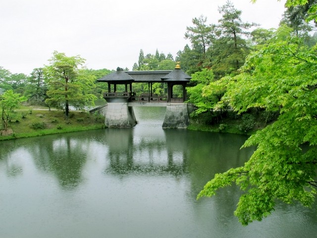 隨時代更迭，許多皇室宅邸對民眾開放，例如京都的修學院離宮如今是日式景觀建築的代表。